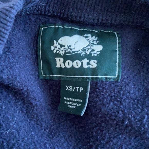 Roots Crewneck - Picture 3 of 3